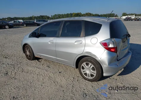 2011 Honda Fit z USA, uszkodzony, nr VIN JHMGE8H36BS003245